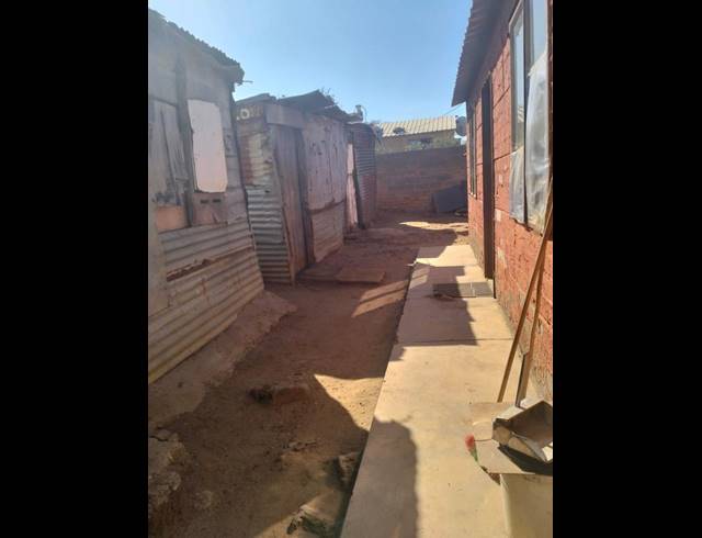 2 BEDROOM TOWNHOUSE FOR SALE IN FREEDOM PARK